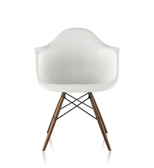 Eames Eiffel Armchair